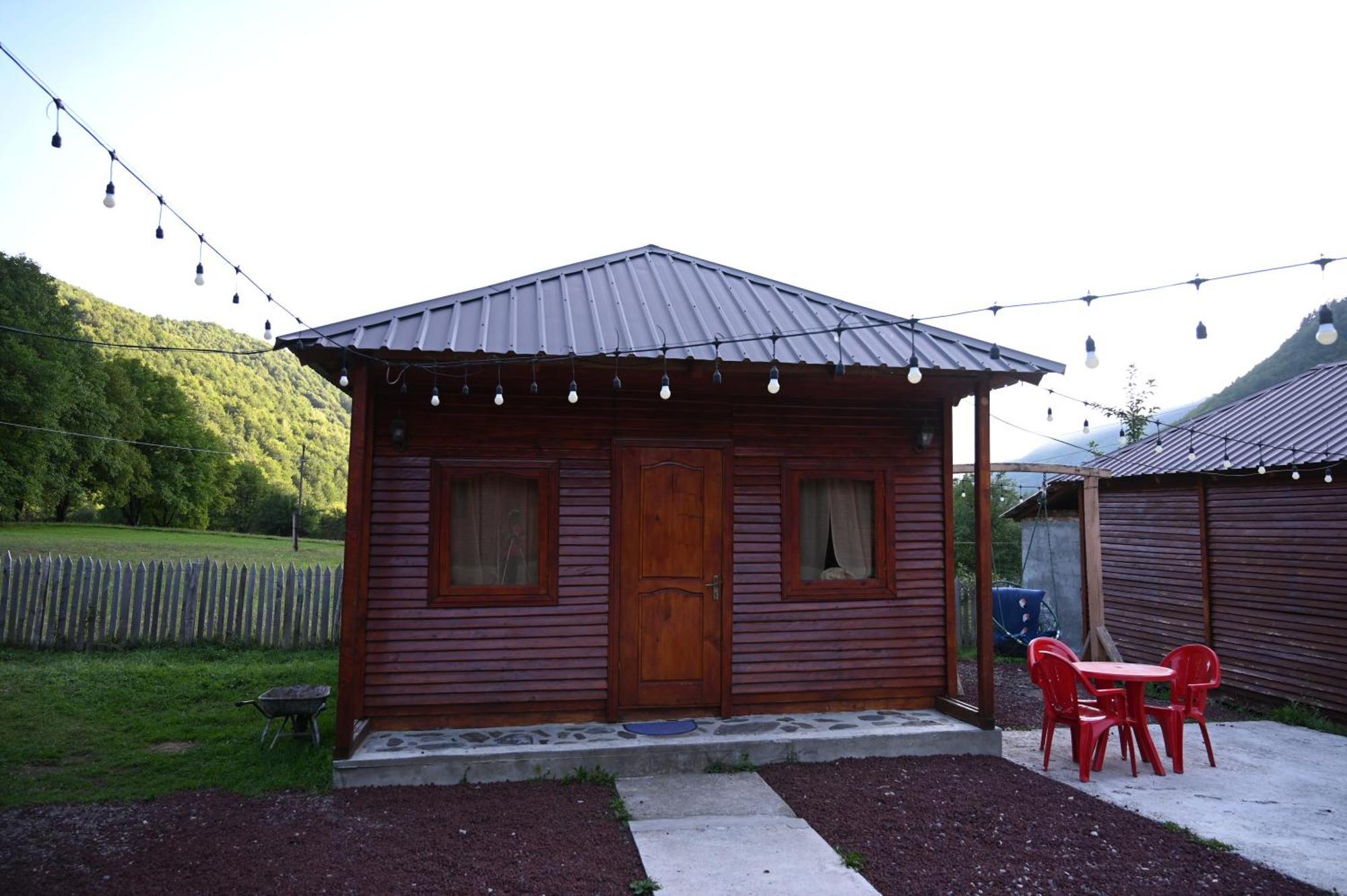 Guest House Ushba Gate Mestia Exteriér fotografie